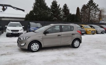 Hyundai i20 I Hatchback 5d Facelifting 1.2 DOHC 85KM 2013 Hyundai i20 LIFT Benzyna 1.2 Klimatyzacja 1.2 Benzyna 85KM, zdjęcie 10