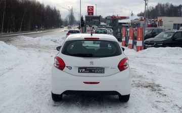 Peugeot 208 I Hatchback 3d 1.0 VTI 68KM 2014 Peugeot 208 1.0VTi 68KM Klima Niski przebieg Zero korozji Oryginalne szyby, zdjęcie 5