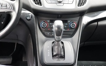 Ford Kuga II SUV Facelifting 2.0 TDCi 150KM 2018 Ford Kuga Automat, 4x4 naped, Skora, Nawigacja, El. Klapa bag. GWARANCJA..., zdjęcie 6