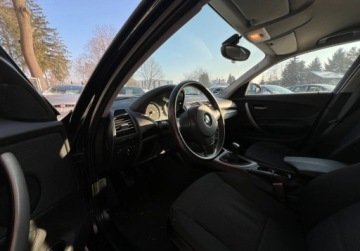 BMW Seria 1 E81/E87 Hatchback 5d E87 1.6 116i 122KM 2009 BMW Seria 1 Klima Alu Super stan Gwarancja w cenie Warszawa VFJA 1.6 122KM, zdjęcie 4