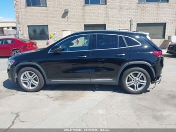 Mercedes GLA II 2021 Mercedes-Benz GLA 2021 r.,2,0L 4MATIC 2.0 Benzyna 221KM, zdjęcie 14