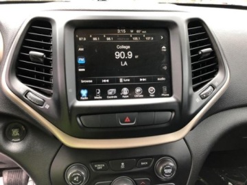 Jeep Cherokee V 2014 Jeep Cherokee Limited 2014 2.4 Benzyna 184KM, zdjęcie 13