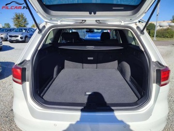 Volkswagen Passat B8 Variant 1.6 TDI BlueMotion SCR 120KM 2017 Volkswagen Passat GWARANCJA, Niski udokumentowany przebieg, Mozliwa zamian, zdjęcie 20