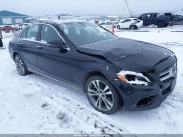 Mercedes Klasa C W205 2016 Mercedes-Benz Klasa C 2016 MERCEDES-BENZ C 300 4MATIC 2.0 Benzyna 241KM, zdjęcie 1