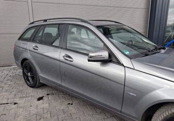 Mercedes Klasa C W204 Kombi T204 2.2 220CDI BlueEfficiency 170KM 2011 Mercedes-Benz Klasa C bezwypadekz Niemiec NAVIjedzie jak nowe 2.1 Diesel, zdjęcie 8