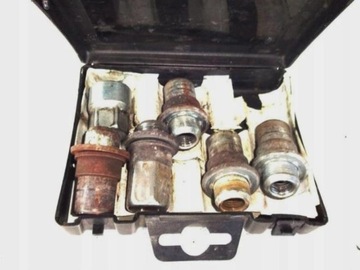 ROZBOČKA MATICE DO KOL TOYOTA RAV4 2000-2005R