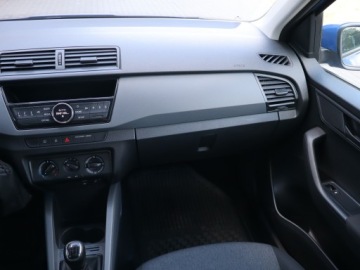 Skoda Fabia III Hatchback Facelifting 1.0 MPI 60KM 2019 Skoda Fabia 1.0, Salon Polska, Serwis ASO, GAZ, zdjęcie 7