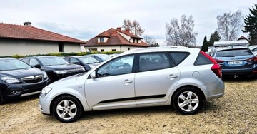 Kia Ceed I SW Facelifting 1.4 DOHC CVVT 90KM 2010 Kia Ceed BENZYNA nawigacja LIFT super okazja POLECAMY 1.4 Benzyna, zdjęcie 24