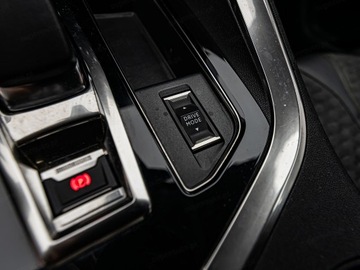 Peugeot 3008 II Plug-In Hybrid Facelifting 1.6 HYBRID 225KM 2021 PEUGEOT 3008 1.6 PureTech Hybrid PHEV Allure Suv 225KM 2021, zdjęcie 20