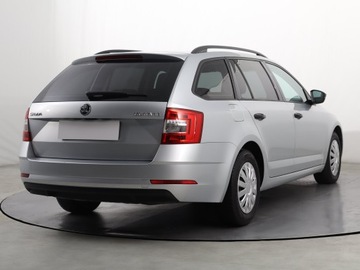 Skoda Octavia III Kombi Facelifting 1.6 TDI 115KM 2017 Skoda Octavia 1.6 TDI, Salon Polska, Klima, zdjęcie 4