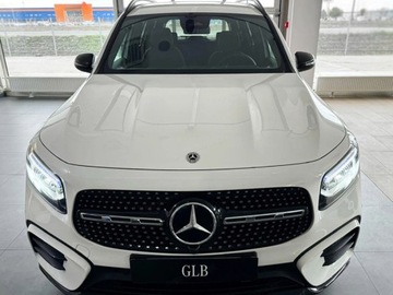 Mercedes GLB SUV Facelifting 2.0 220 190KM 2025 MERCEDES-BENZ GLB 220 4-Matic AMG Line 2.0 (190KM) 2025, zdjęcie 1