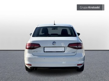 Volkswagen Jetta VI Sedan Facelifting 1.4 TSI 125KM 2016 Volkswagen Jetta 1.4TSI 125KM Comfortline (Salon P, zdjęcie 5