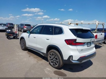 BMW X1 U11 2024 BMW X1 XDRIVE28I 2024, od ubezpieczalni 2.0 Benzyna 241KM, zdjęcie 3