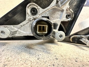 BMW E81 E82 E88 LCI ZRCÁTKO PRAVÉ KOMPLETNÍ 5-PIN FACELIFT EVROPA