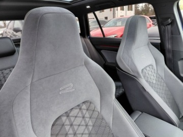 Volkswagen Golf VIII Variant 1.5 TSI 150KM 2023 Volkswagen Golf R Line Panorama Kamera Harman Kardon 1.5 Benzyna 150KM, zdjęcie 13