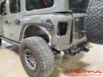 Jeep Wrangler IV 2023 Jeep Wrangler _RUBICON_392_4x4_6.4 L_475 km_2023r 6.4 Benzyna 475KM, zdjęcie 5