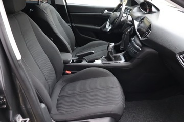 Peugeot 308 II Hatchback 5d 1.2 PureTech 110KM 2016 Peugeot 308 1.2 PureTech, Navi, Klima, zdjęcie 7