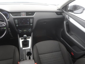 Skoda Octavia III Kombi 2.0 TDI 150KM 2016 Skoda Octavia 2.0 TDI, Salon Polska, Serwis ASO, zdjęcie 7