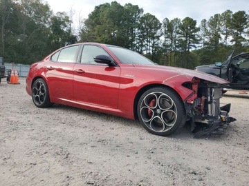 Alfa Romeo Giulia II Sedan Facelifting 2.0 Turbo 280KM 2023 Alfa Romeo Giulia Ti 2023 2.0l 2.0 Benzyna 280KM, zdjęcie 4