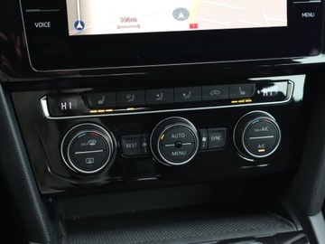 Volkswagen Passat B8 Variant 2.0 TDI BlueMotion SCR 150KM 2019 VW Passat 2.0 TDI, Salon Polska, Navi, Klima, zdjęcie 12