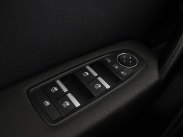 Renault Captur II Crossover 1.3 TCe 130KM 2020 Renault Captur Intens 130KM półskóra navi, zdjęcie 35