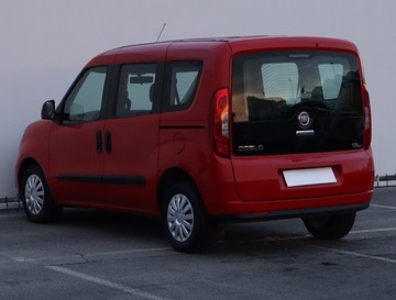 Fiat Doblo III Van 1.6 Multijet 16v 105KM 2015 Fiat Doblo 1.6 MultiJet, Salon Polska, Serwis ASO, zdjęcie 3