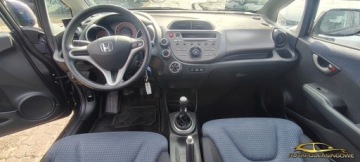 Honda Jazz III 1.2 i-VTEC 90KM 2010 Honda Jazz 1.2 90KM Salon Pl. 1.2 Benzyna 90KM, zdjęcie 8