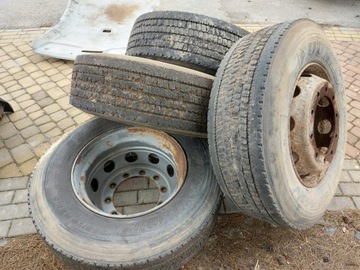 Шина и диск колеса 315/70 R22,5