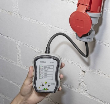 Тестер трехфазных розеток Voltcraft ST-32B