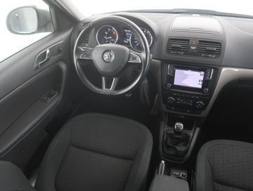 Skoda Yeti Outdoor 1.2 TSI 105KM 2015 Skoda Yeti 1.2 TSI, Salon Polska, Navi, Xenon, zdjęcie 6