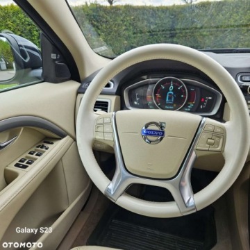 Volvo XC70 II Kombi Facelifting 2.0 D4 DRIVE-E 181KM 2014 Volvo XC 70 Volvo XC 70 D4 Geartronic Momentum 2.0 Diesel 181KM, zdjęcie 32
