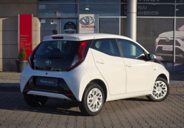 Toyota Aygo II Hatchback 3d Facelifting 1.0 VVT-i 72KM 2021 Toyota Aygo Toyota Aygo 1.0 VVT-i X-play Benzyna 72KM, zdjęcie 4