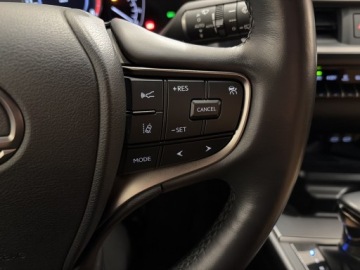 Lexus UX Crossover 200 171KM 2022 Lexus UX 200 GPF Business 2WD Lexus UX 200 GPF Bus, zdjęcie 13