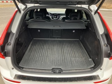Volvo XC60 II Crossover D5 235KM 2020 Volvo XC 60 D5 AWD R-Design | Reflektory LED | Ele, zdjęcie 22