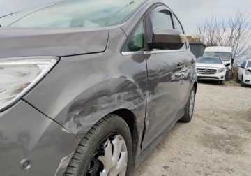 Ford C-MAX II Minivan 1.0 EcoBoost 125KM 2013 Ford C-MAX 2013r, 1.0 Benzyna. Delikatnie przetarty lewy bok. Jezdzi., zdjęcie 24