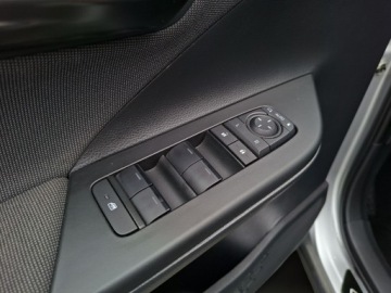 Toyota C-HR II SUV 1.8 Hybrid 140KM 2024 Toyota C-HR 1.8 Hybrid Style 1.8 Hybrid Style, zdjęcie 21