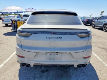 Porsche Cayenne III SUV GTS  4.0 V8 460KM 2021 Porsche Cayenne 2021r., GTS COUPE, 4L, od ubezpieczalni 4.0 Benzyna 459KM, zdjęcie 4