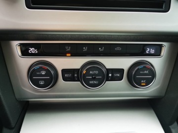 Volkswagen Passat B8 Limousine 1.6 TDI BlueMotion Technology 120KM 2017 VW PASSAT 1.6 TDI Comfortline , Pakiet R-line, Automat, 2x Klucz, Nawigacja, zdjęcie 22