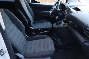 Opel Combo E Kombivan 1.2 Turbo 110KM 2019 Opel Combo 1.2 Turbo, Salon Polska, Serwis ASO, zdjęcie 8