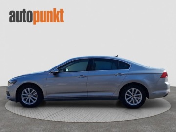 Volkswagen Passat B8 Variant Facelifting 1.5 TSI EVO 150KM 2022 Volkswagen Passat VW Passat 1.5 TSI Evo Business DSG IQ Drive pakiet Comfo, zdjęcie 3