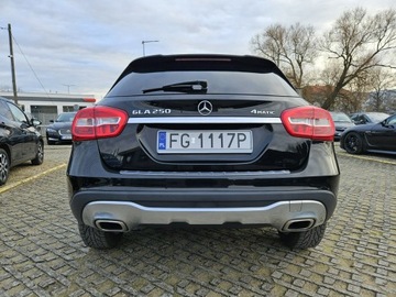 Mercedes GLA I Off-Roader Facelifting 2.0 250 211KM 2018 Mercedes GLA 250 2,0 Benzyna 211KM automat 4 matic, zdjęcie 18