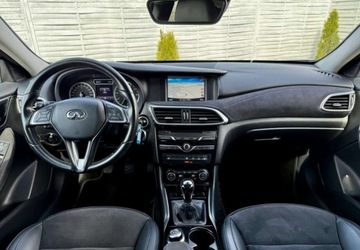 Infiniti Q30 1.6T 122KM 2016 Infiniti Q30 Infiniti Q30 1.6t Premium Tech 1.6 Benzyna 122KM, zdjęcie 8