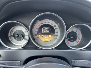 Mercedes Klasa C W204 Kombi T204 1.8 180 CGI BlueEFFICIENCY 156KM 2011 MERCEDES-BENZ KLASA C (W204) C 180 CGI (204.049) 156 KM, zdjęcie 13