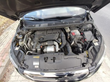 Peugeot 308 II SW 1.6 BlueHDi 120KM 2016 Peugeot 308 SW, zdjęcie 11