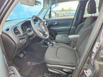 Jeep Renegade 2023 Jeep Renegade Altitude 2023 1.3 Benzyna 177KM, zdjęcie 7