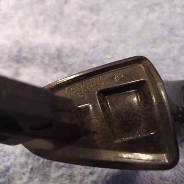 KLIKA DVEŘE LEVÝ MERCEDES W204 A2047600170