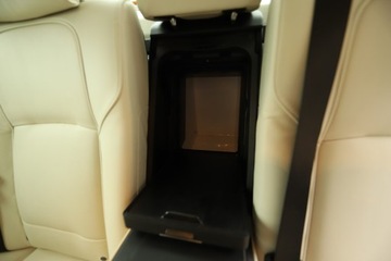 BMW Seria 7 F01 Sedan L Facelifting 750Ld 381KM 2013 BMW 7, F01 ,750 d , xDrive 381 KM , INDIVIDUAL ,ALPINA, zdjęcie 7