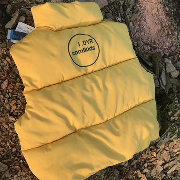 ТЕПЛАЯ ДЕТСКАЯ СТЕГАНАЯ КУРТКА С РУКАВАМИ. МОДНЫЙ ЖИЛЕТ С ВОРОТНИКОМ-СТОЙКОЙ. ЦВЕТА