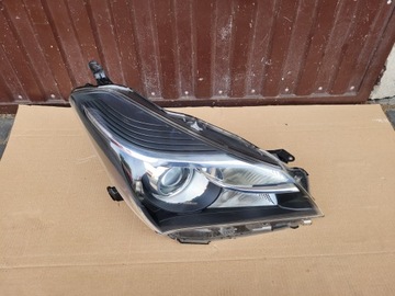 Yaris III lift 15- lampa zwykla przod P soczewka