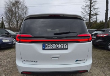 Chrysler Pacifica II 3.6 V6 Hybrid 264KM 2022 Chrysler Pacifica 3.6 eHybrid Touring L/S Skóry Kamery 360 Monitory FV 23%, zdjęcie 6